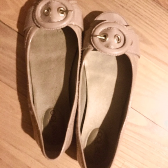 Me Too Open-Toed Flats with Buckle - Picture 2 of 9